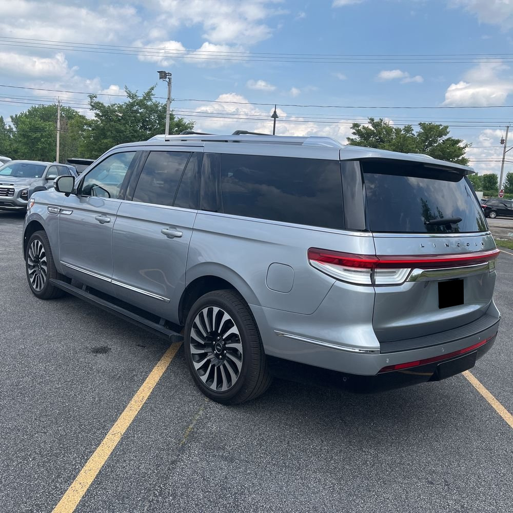 2022 Lincoln Navigator L Black Label