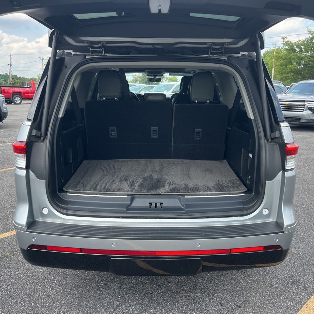 2022 Lincoln Navigator L Black Label