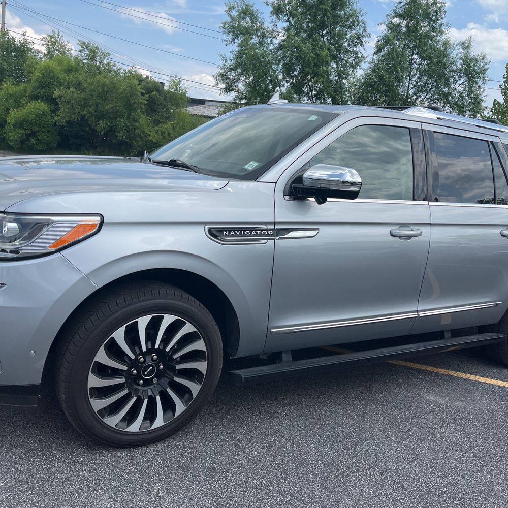 2022 Lincoln Navigator L Black Label