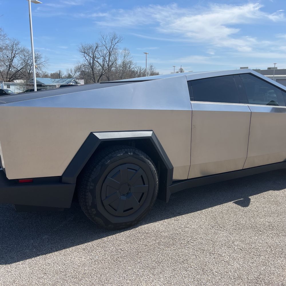 2025 Tesla Cybertruck Base