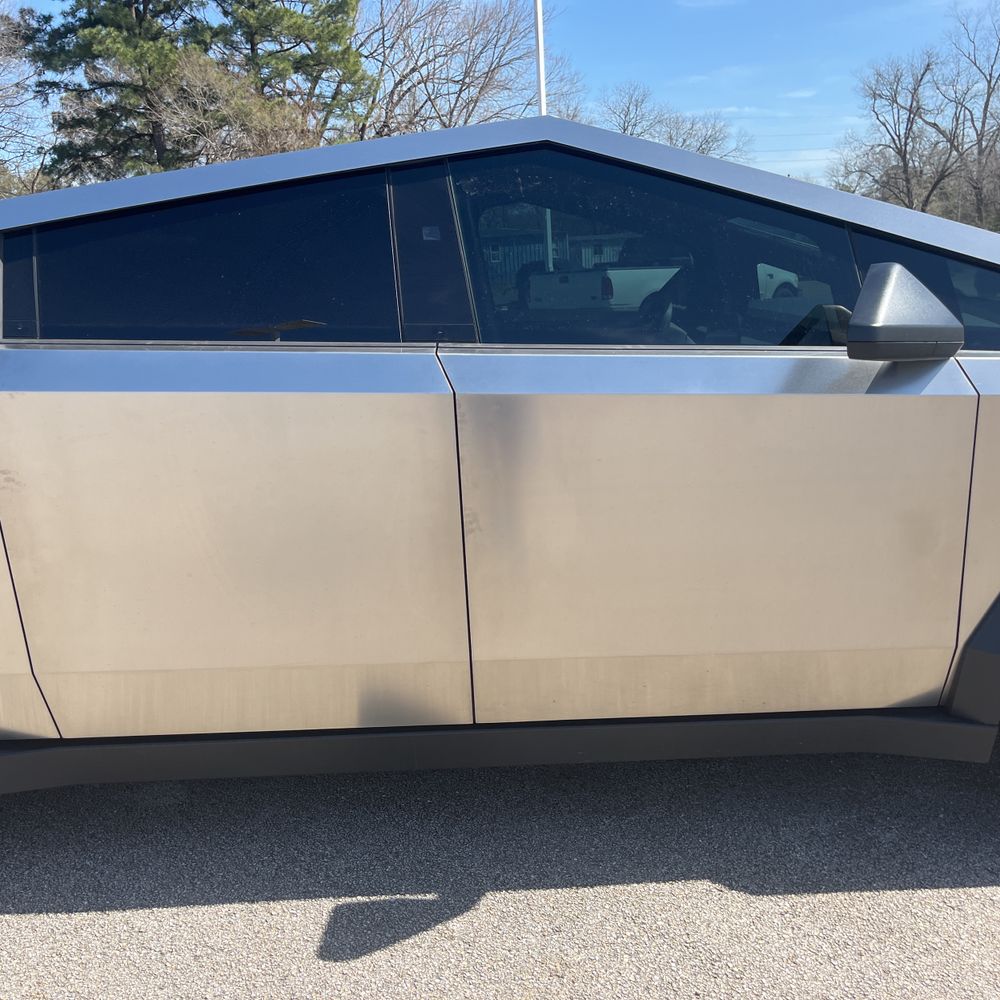 2025 Tesla Cybertruck Base