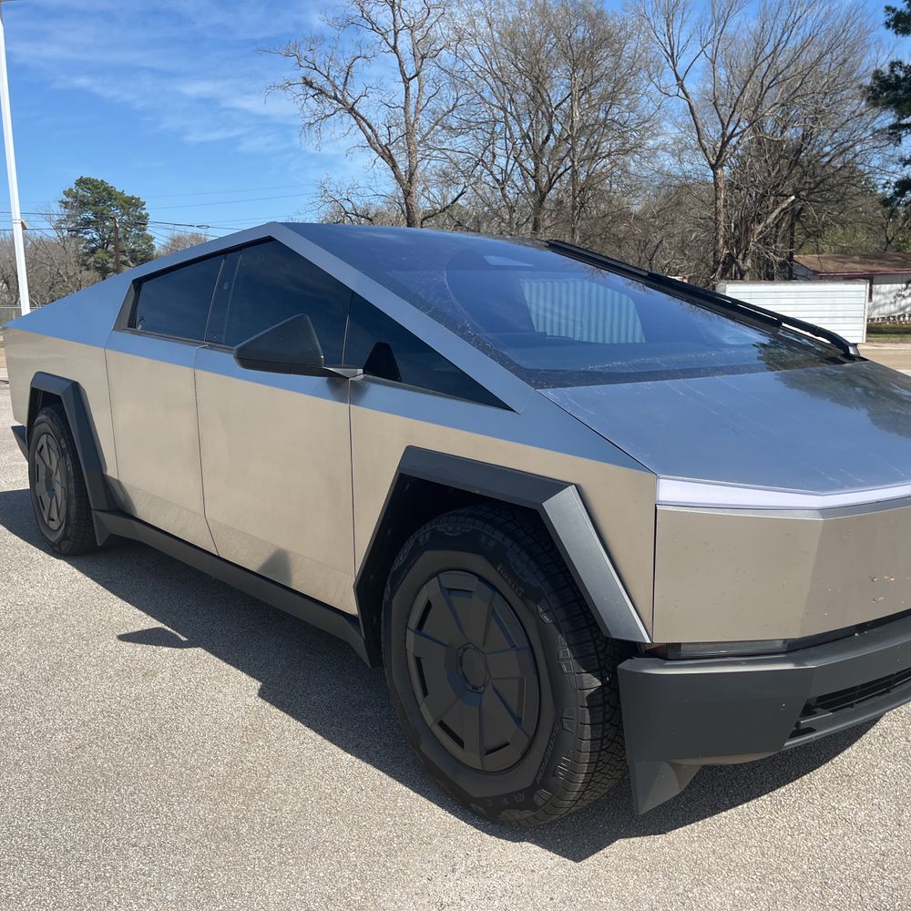 2025 Tesla Cybertruck Base