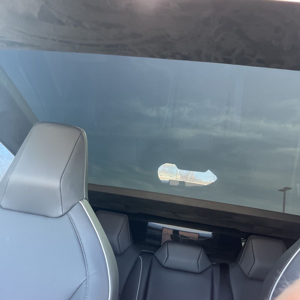 2025 Tesla Cybertruck Base