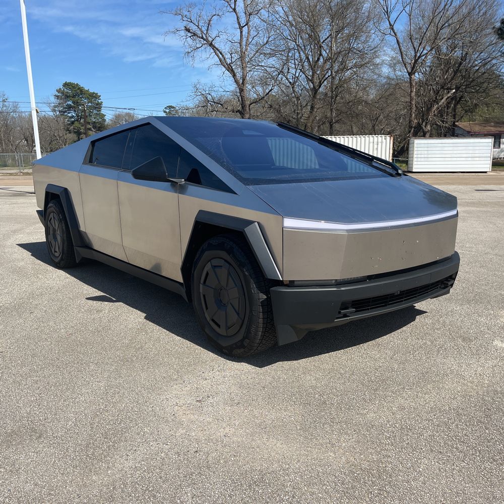 2025 Tesla Cybertruck Base