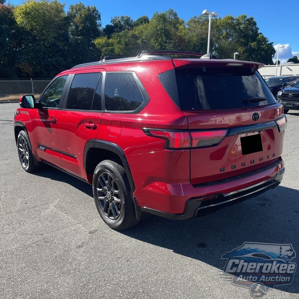 2024 Toyota Sequoia Platinum