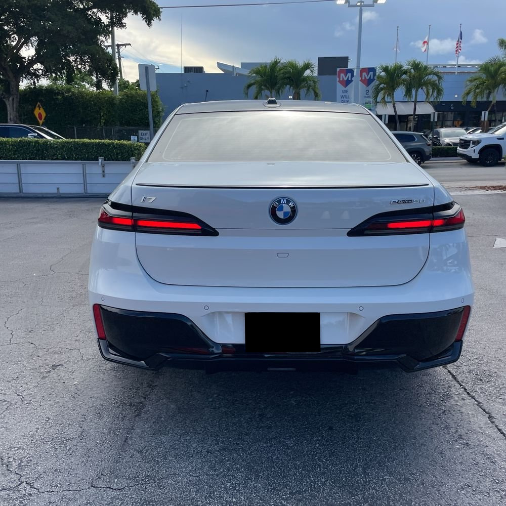 2024 BMW i7 eDrive50