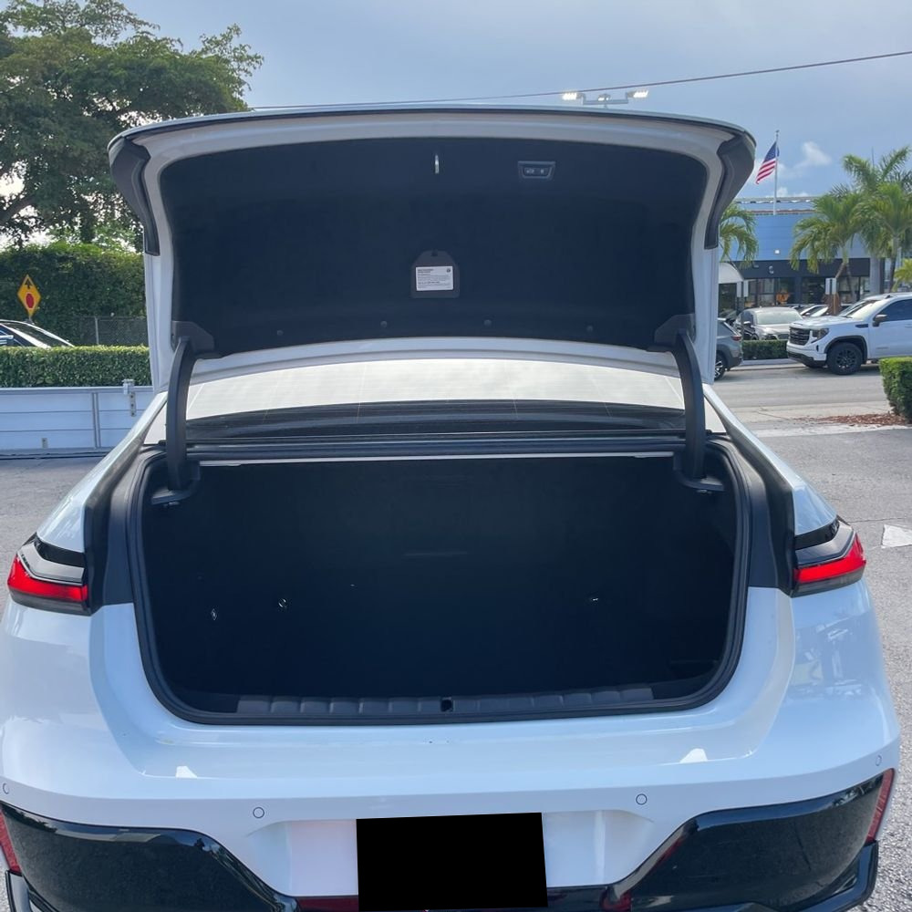2024 BMW i7 eDrive50