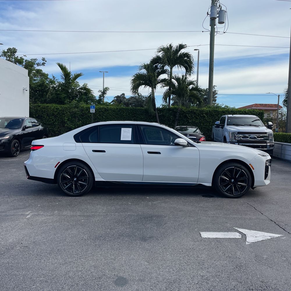2024 BMW i7 eDrive50