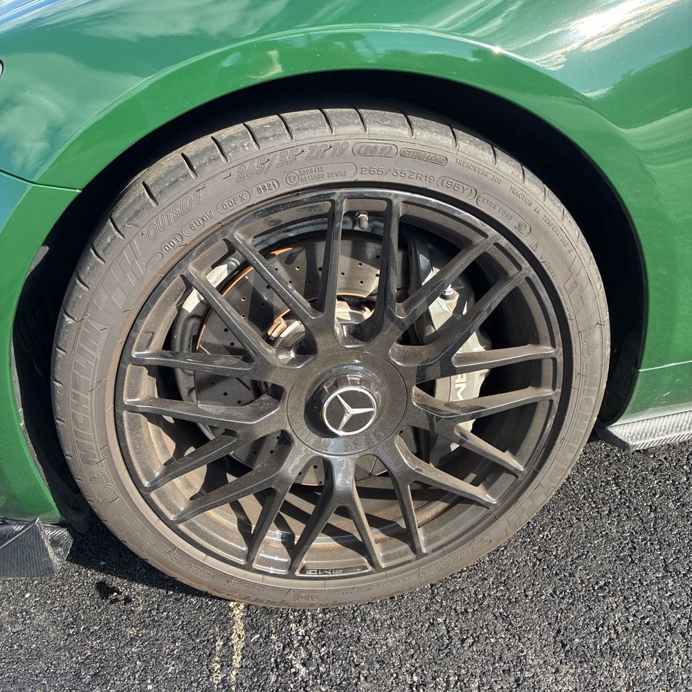 2017 Mercedes-Benz AMG GT Base