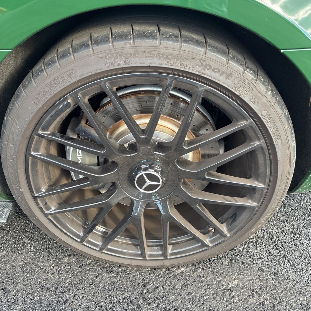 2017 Mercedes-Benz AMG GT Base