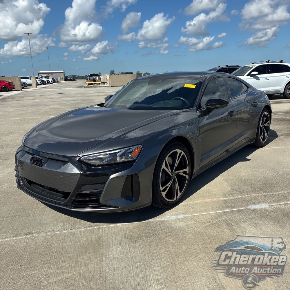 2023 Audi e-tron GT Premium Plus