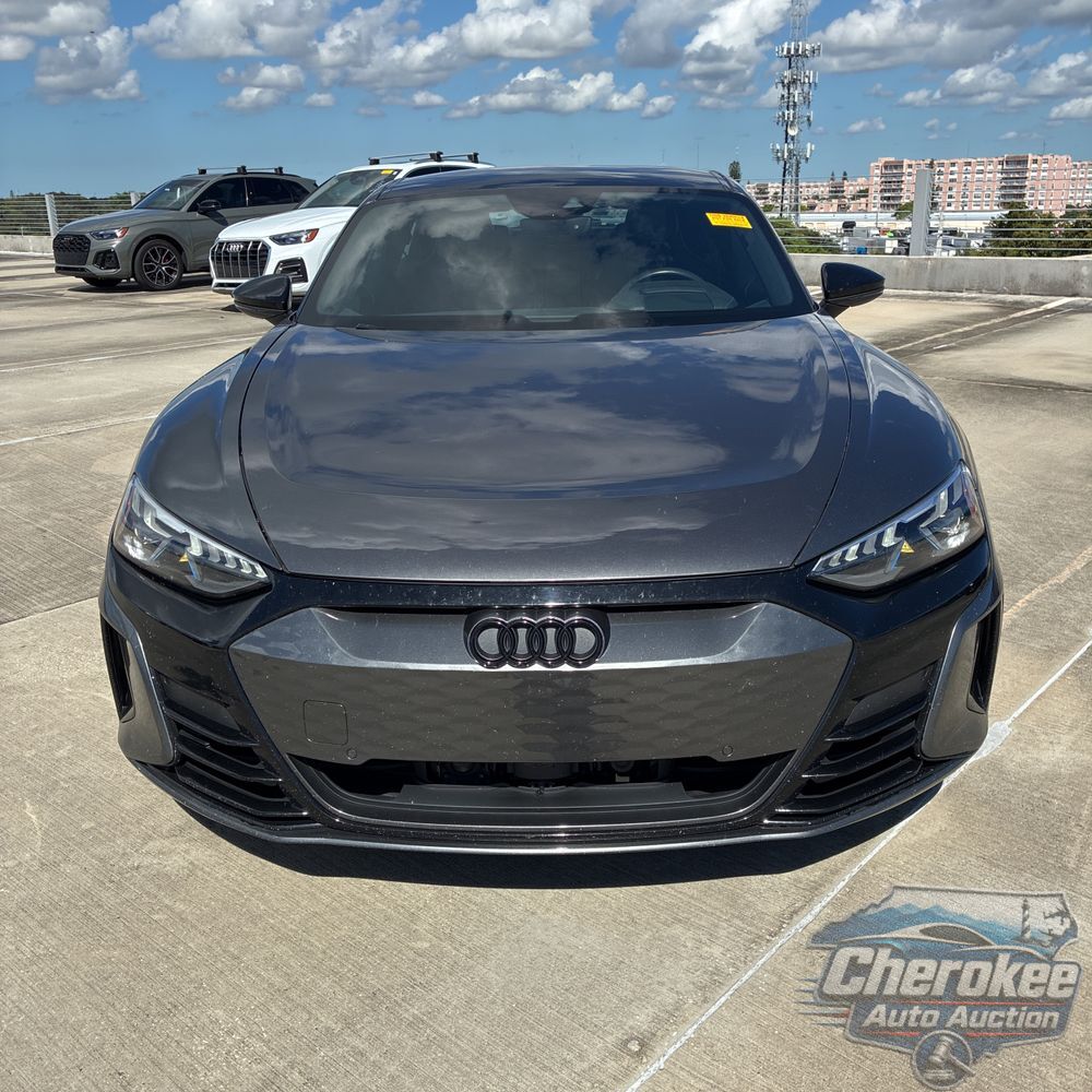 2023 Audi e-tron GT Premium Plus