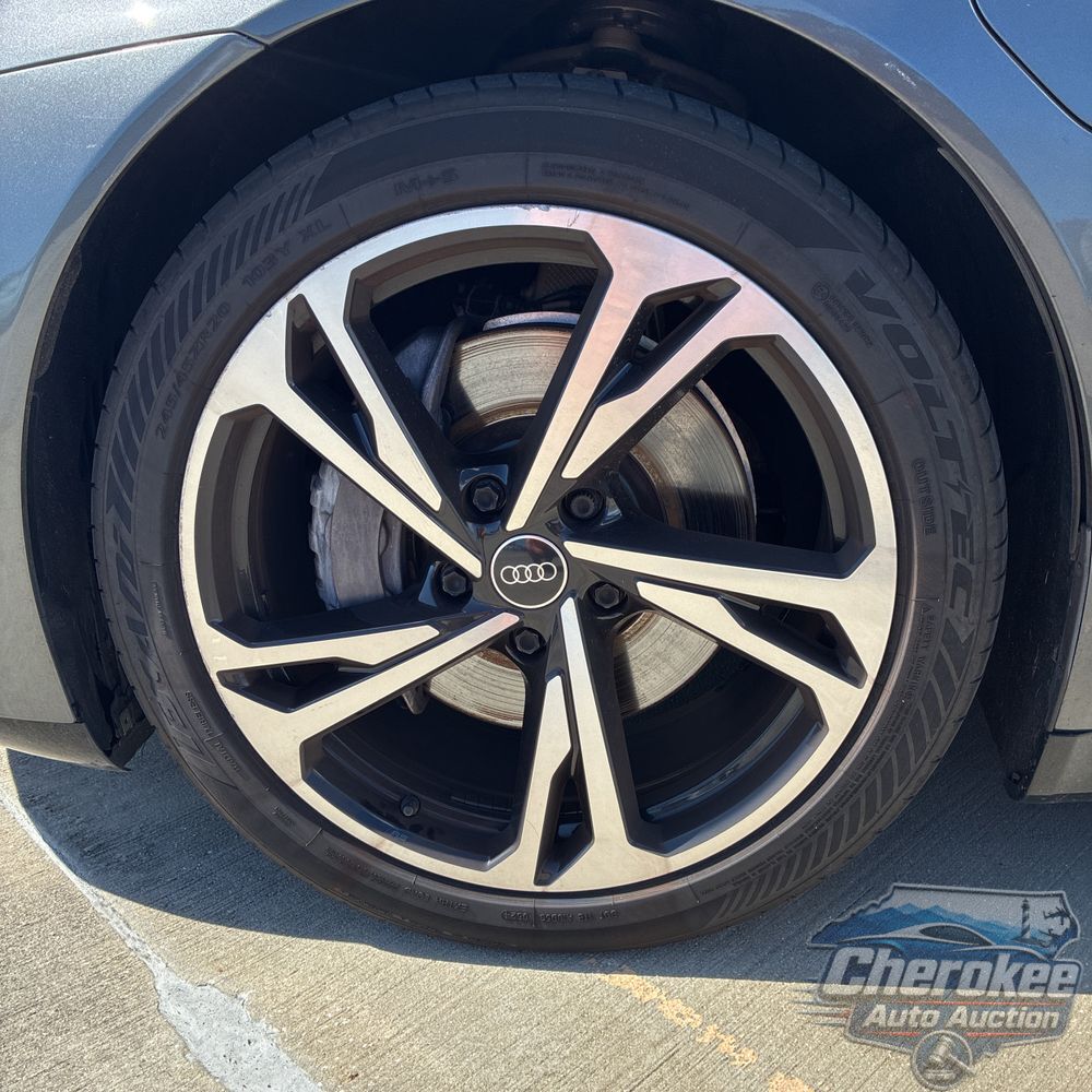 2023 Audi e-tron GT Premium Plus