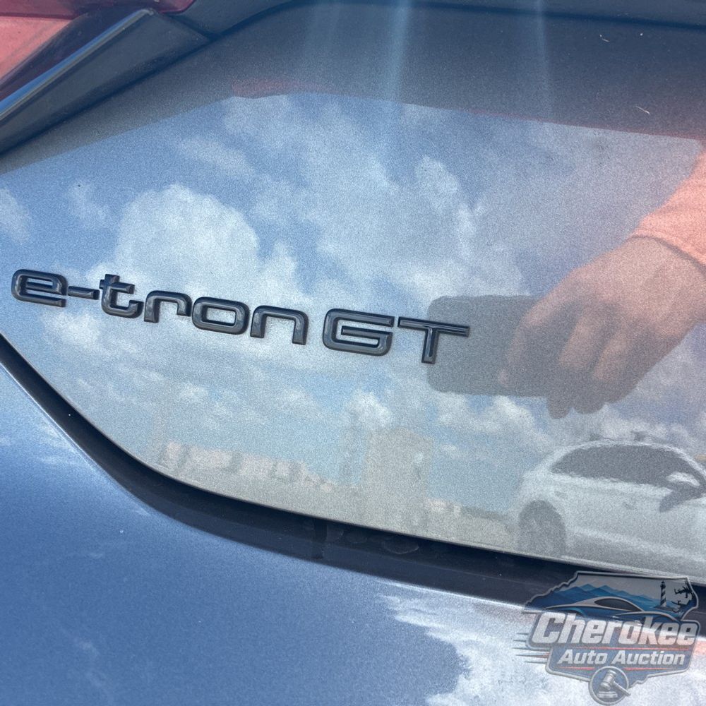 2023 Audi e-tron GT Premium Plus