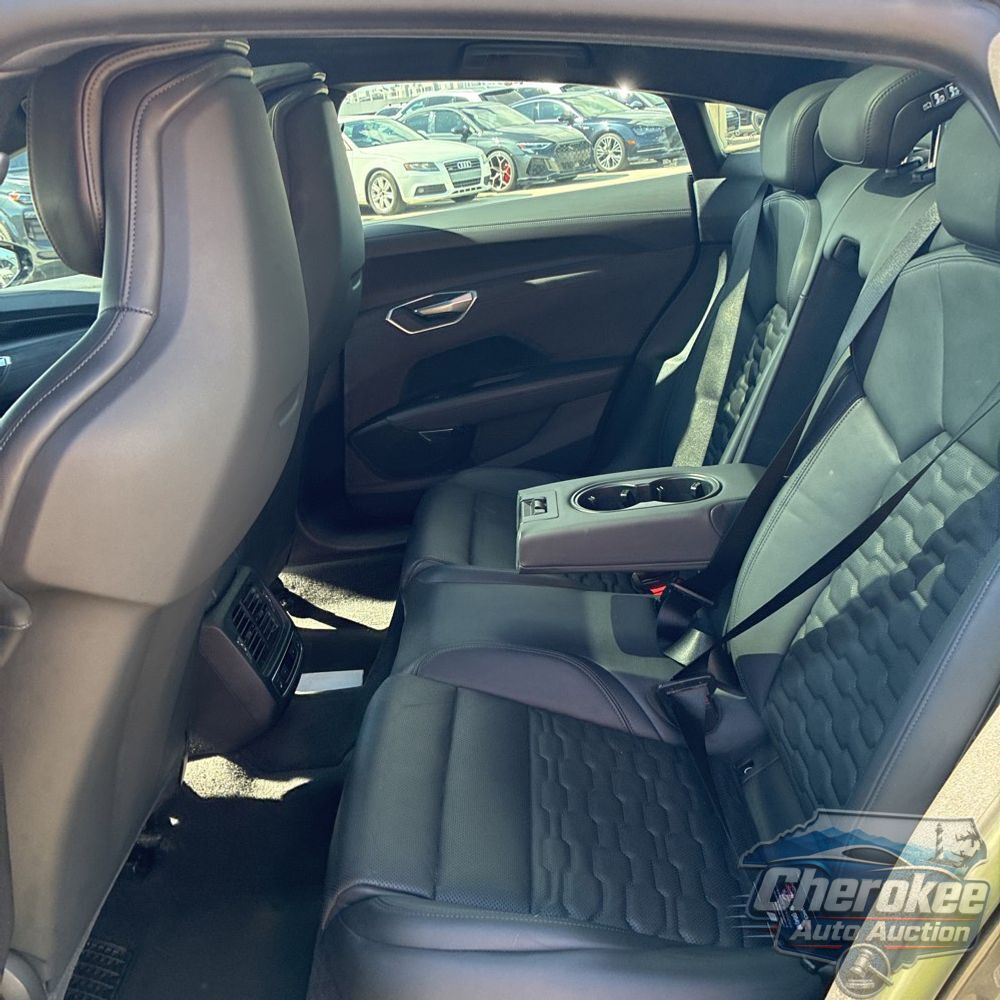 2023 Audi e-tron GT Premium Plus