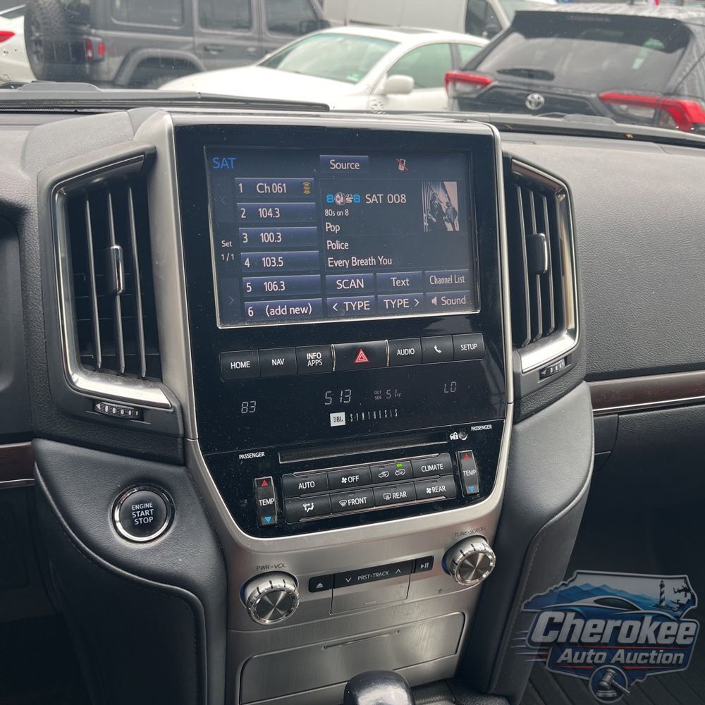 2017 Toyota Land Cruiser Base