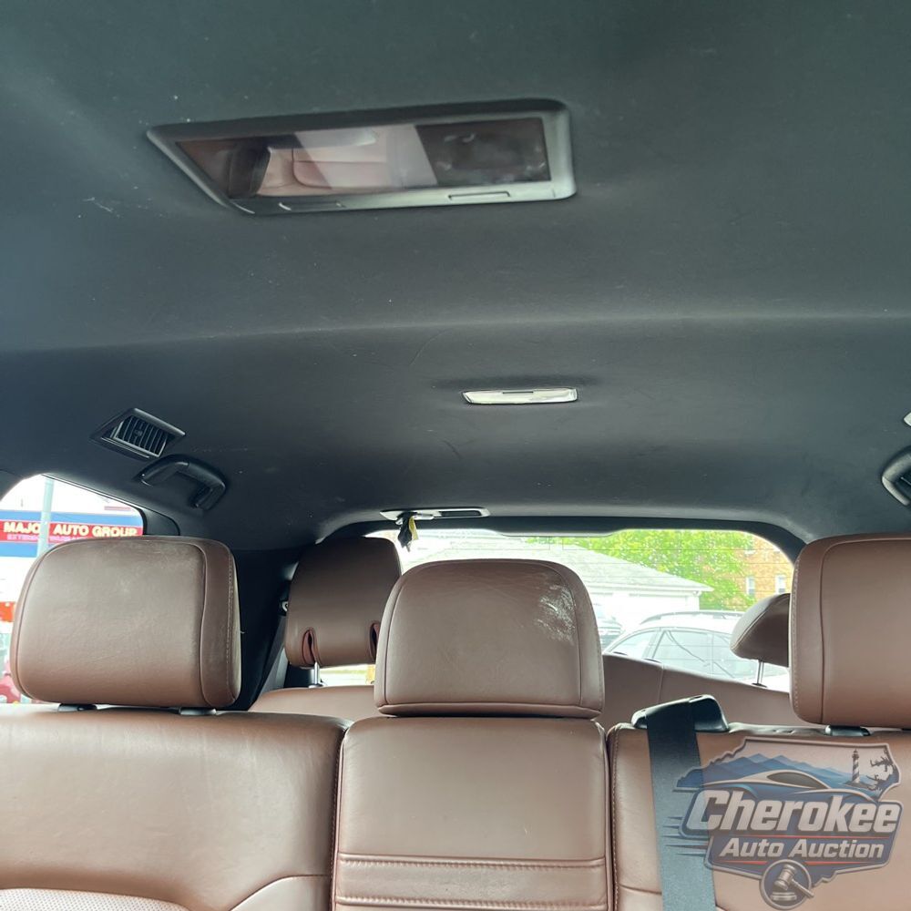2017 Toyota Land Cruiser Base