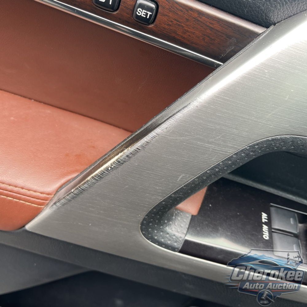 2017 Toyota Land Cruiser Base