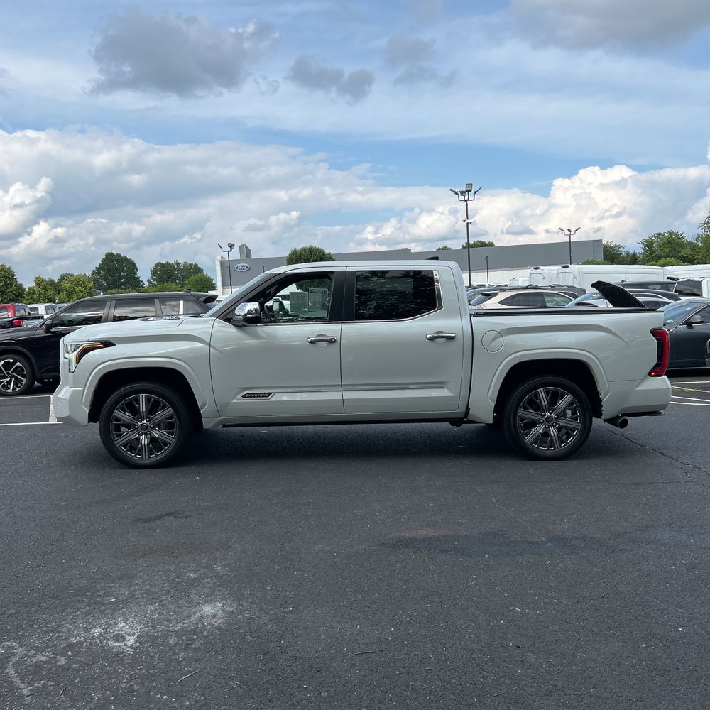 2024 Toyota Tundra Capstone HV