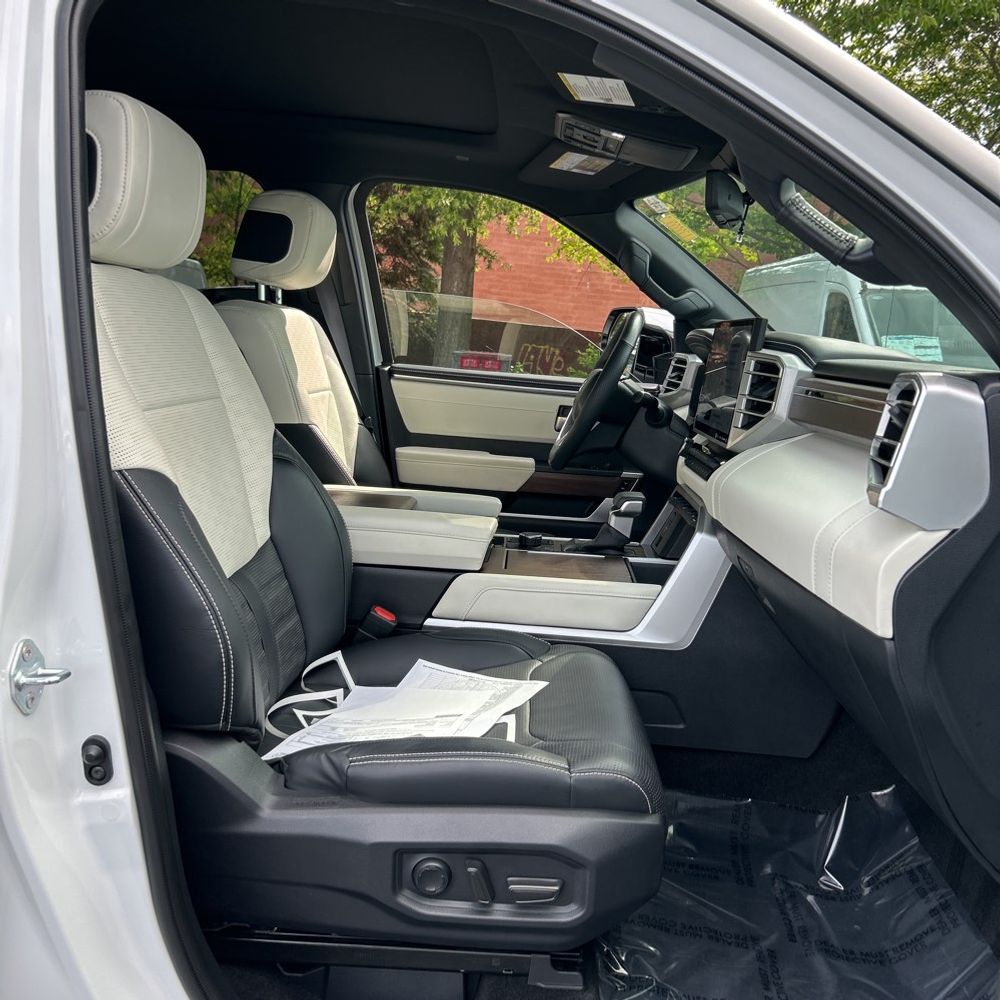 2024 Toyota Tundra Capstone HV