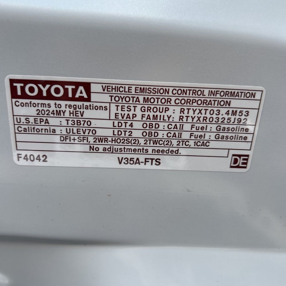 2024 Toyota Tundra Capstone HV
