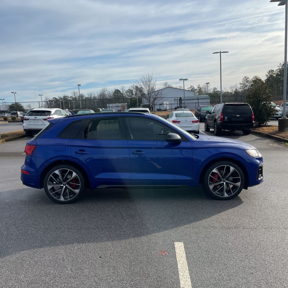 2024 Audi SQ5 Premium Plus