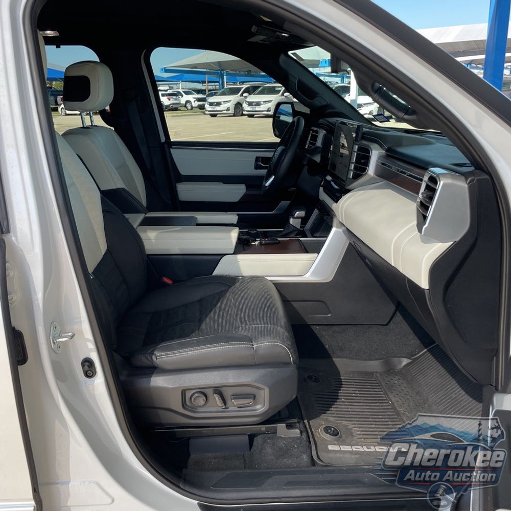 2024 Toyota Sequoia Capstone