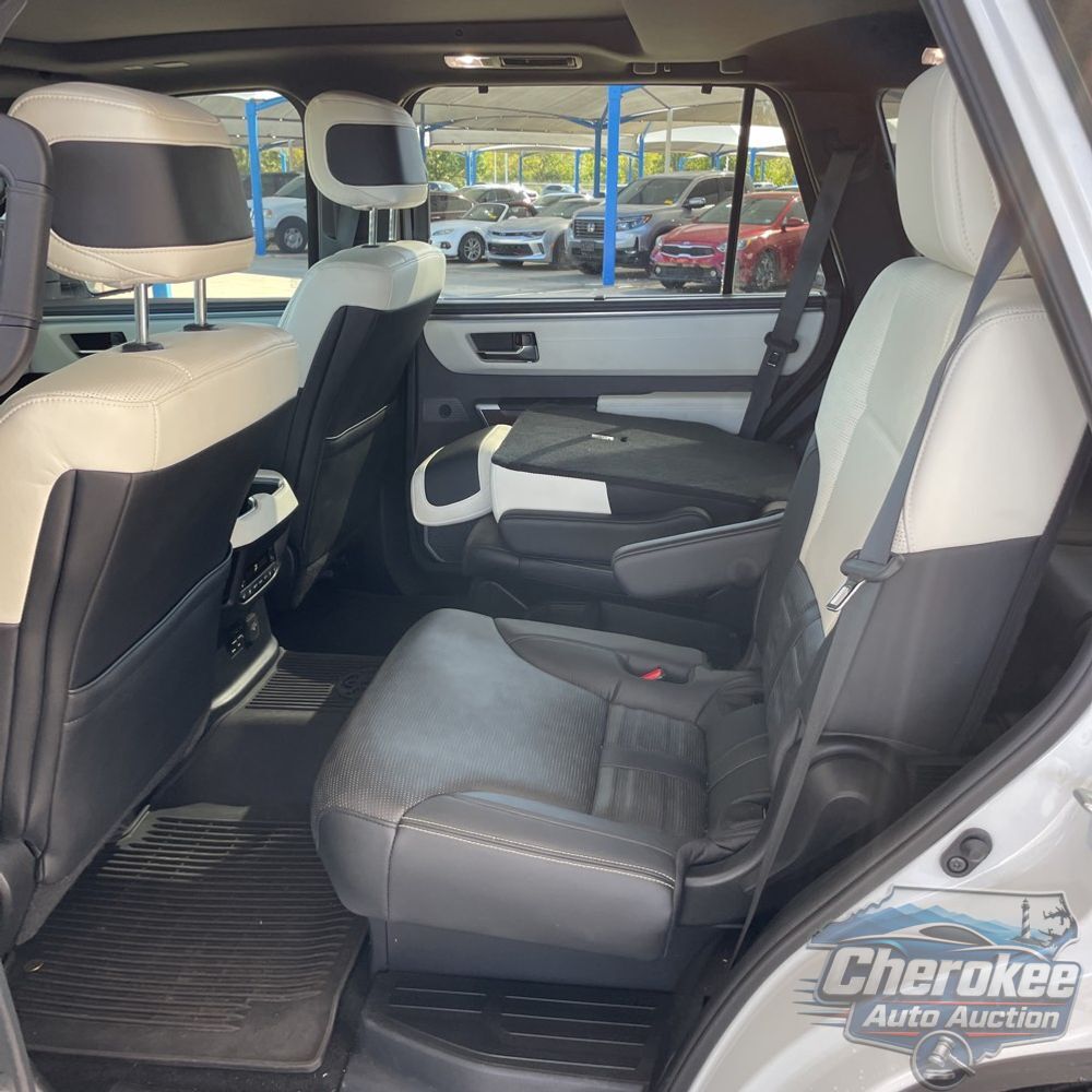 2024 Toyota Sequoia Capstone