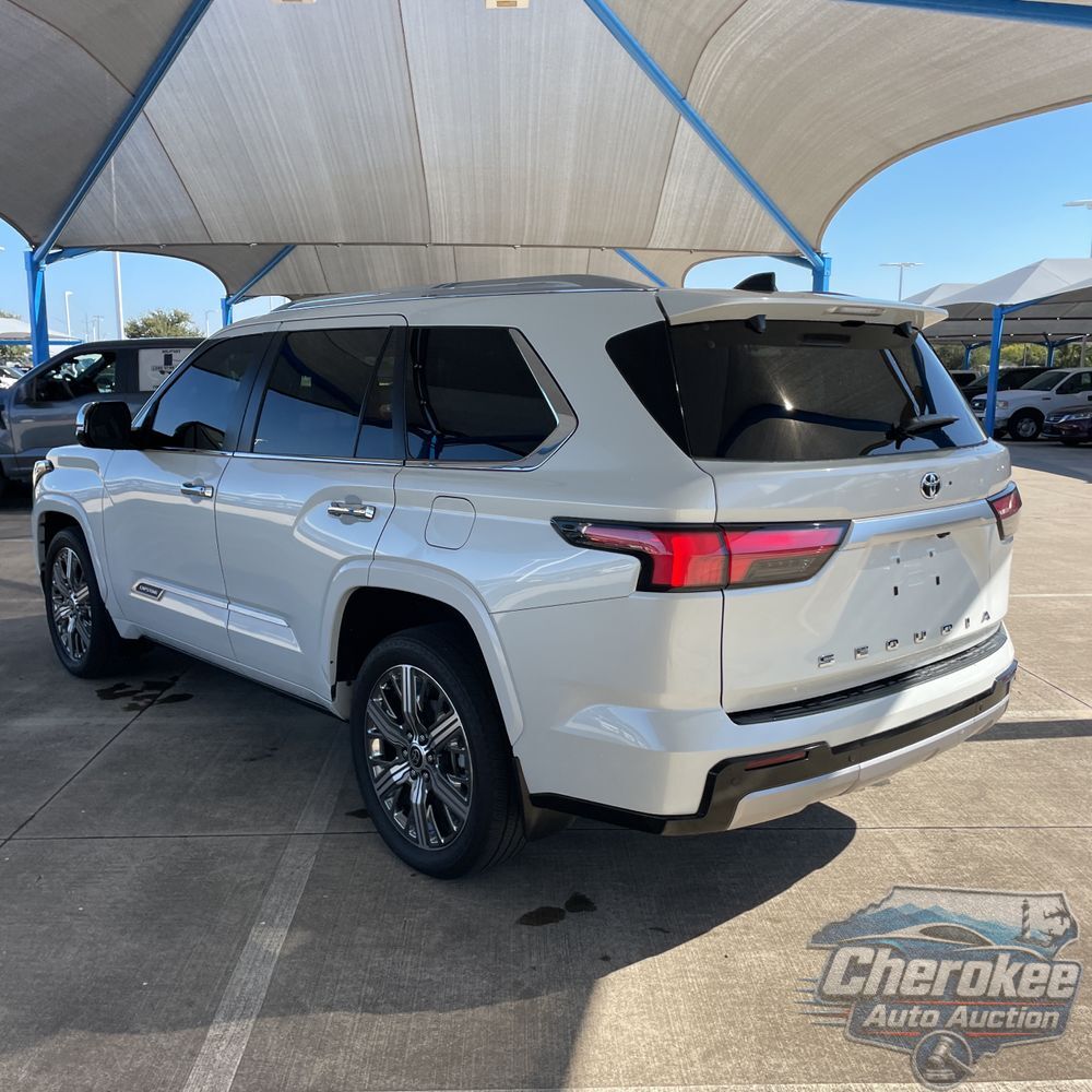 2024 Toyota Sequoia Capstone