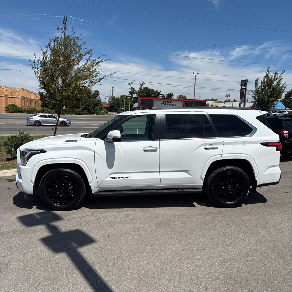 2024 Toyota Sequoia SR5