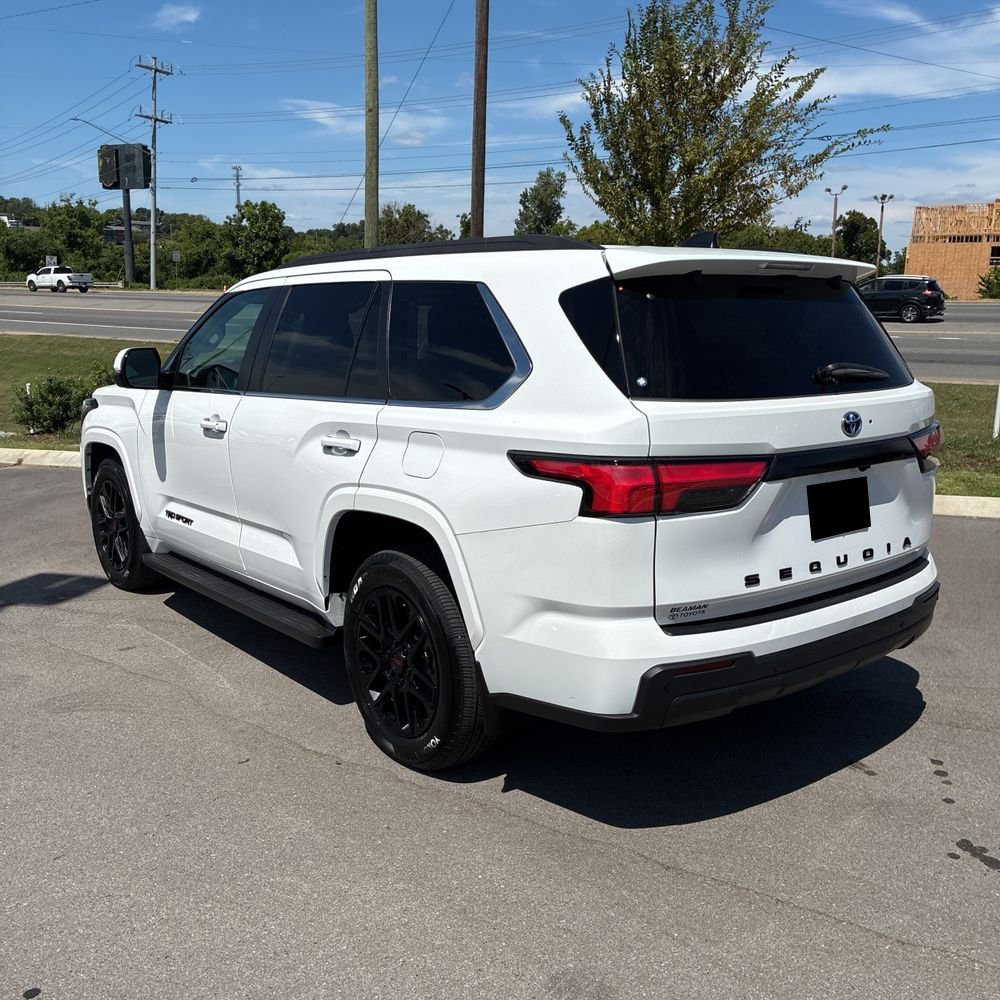 2024 Toyota Sequoia SR5