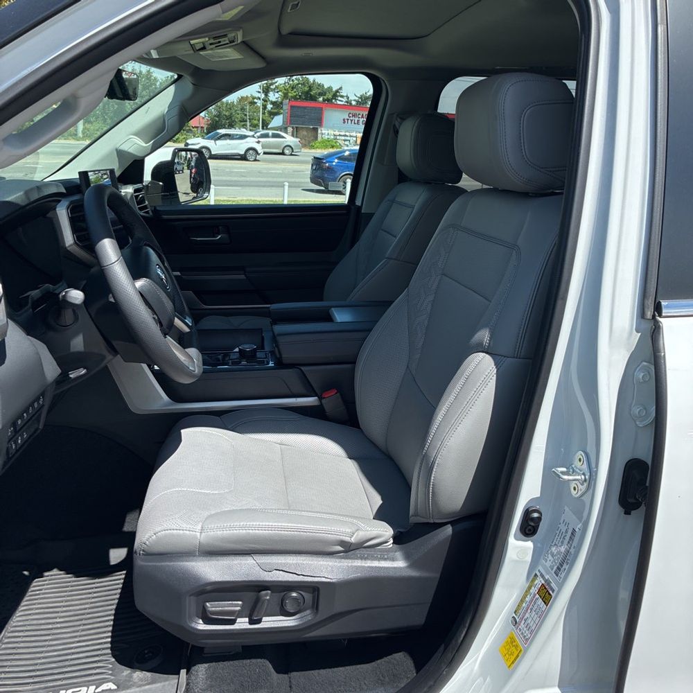 2024 Toyota Sequoia SR5