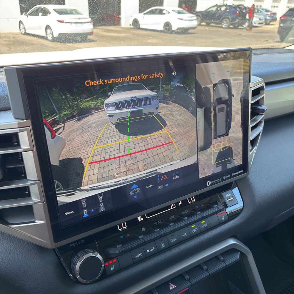 2024 Toyota Sequoia SR5