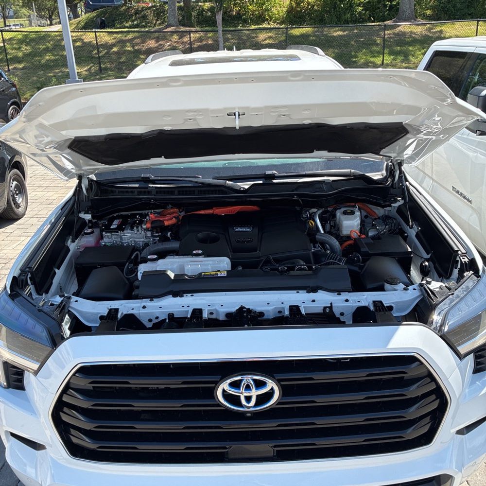 2024 Toyota Sequoia SR5