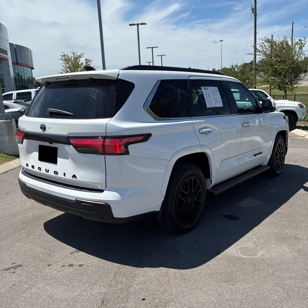 2024 Toyota Sequoia SR5