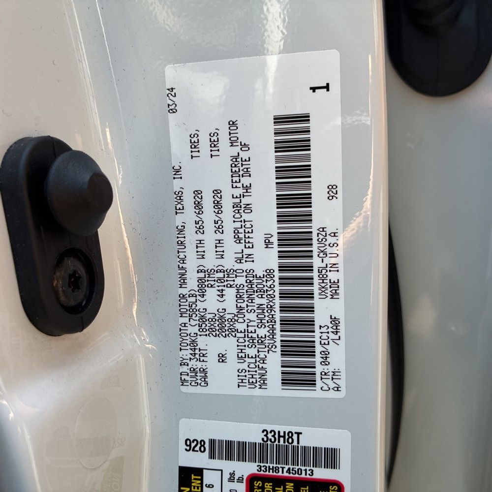 2024 Toyota Sequoia SR5