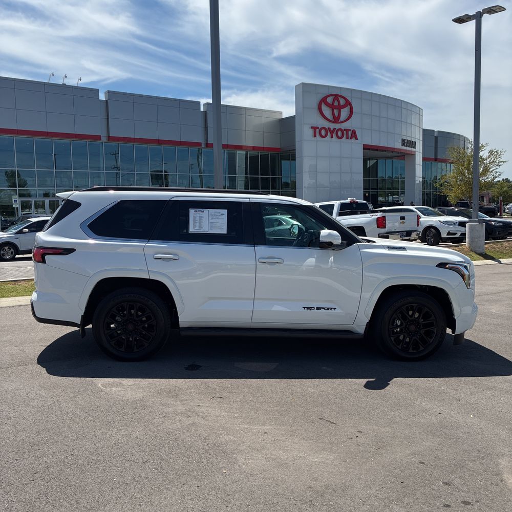 2024 Toyota Sequoia SR5