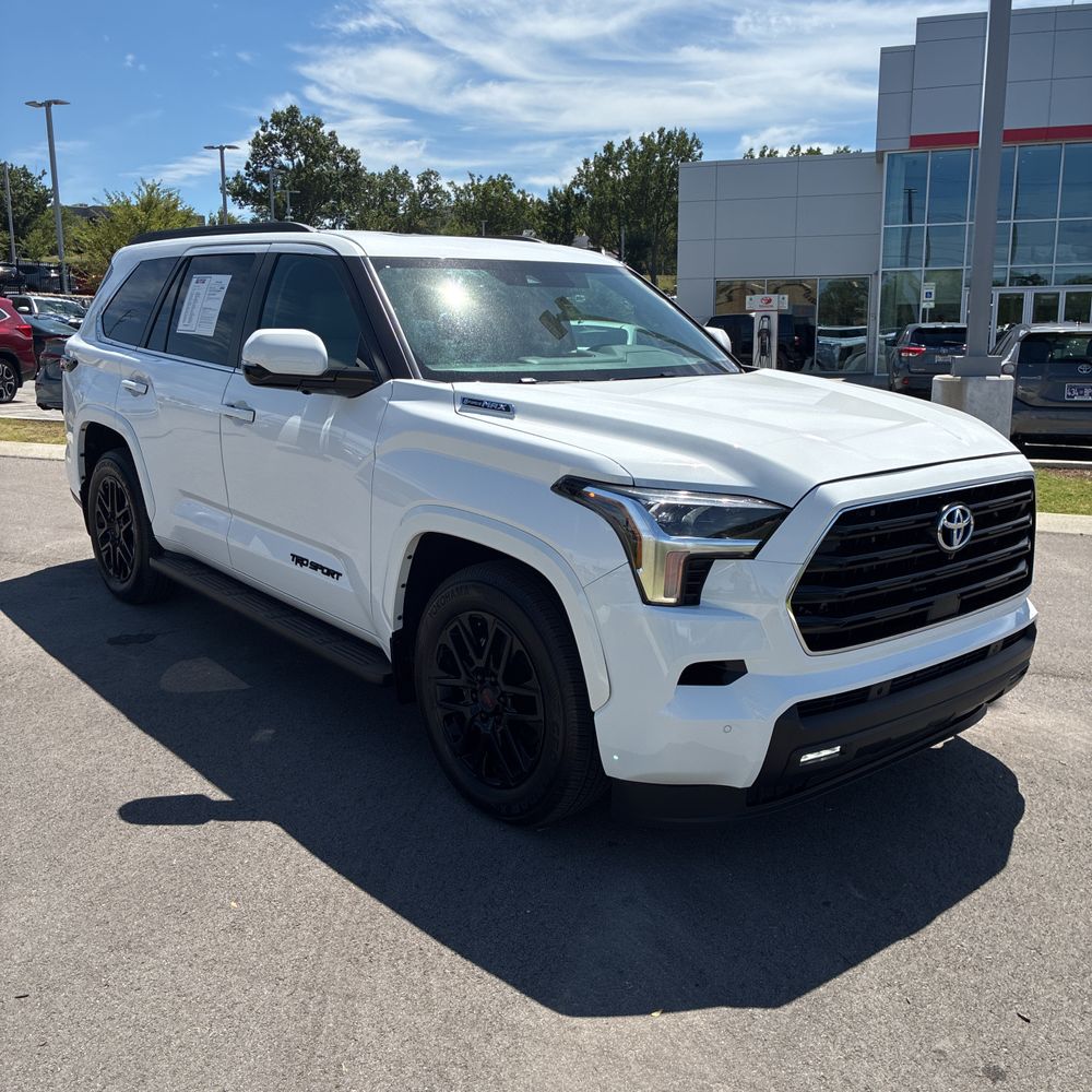 2024 Toyota Sequoia SR5