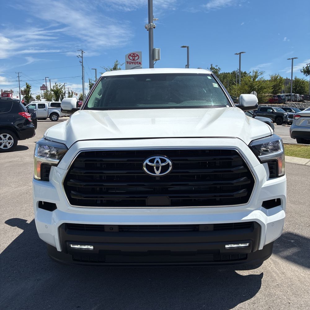 2024 Toyota Sequoia SR5
