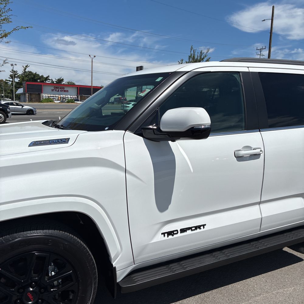 2024 Toyota Sequoia SR5