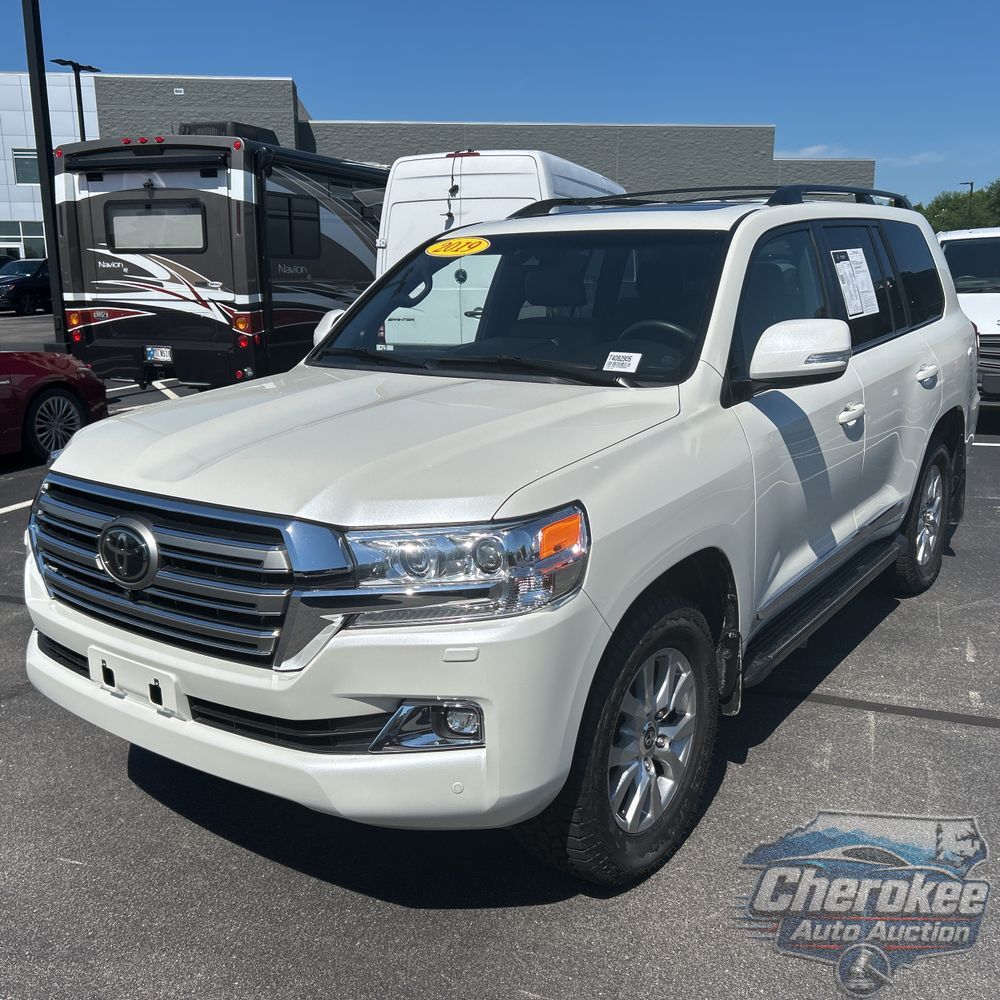 2019 Toyota Land Cruiser Base