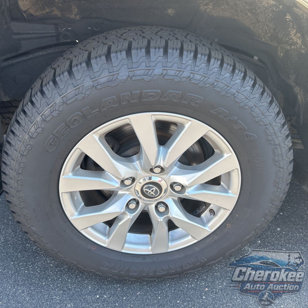 2019 Toyota Land Cruiser Base