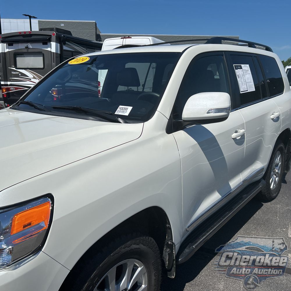 2019 Toyota Land Cruiser Base