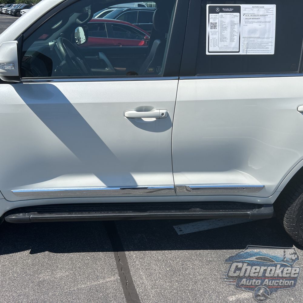 2019 Toyota Land Cruiser Base