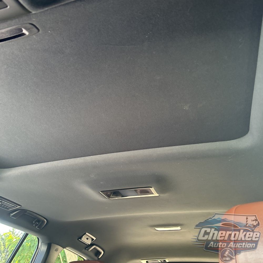 2019 Toyota Land Cruiser Base