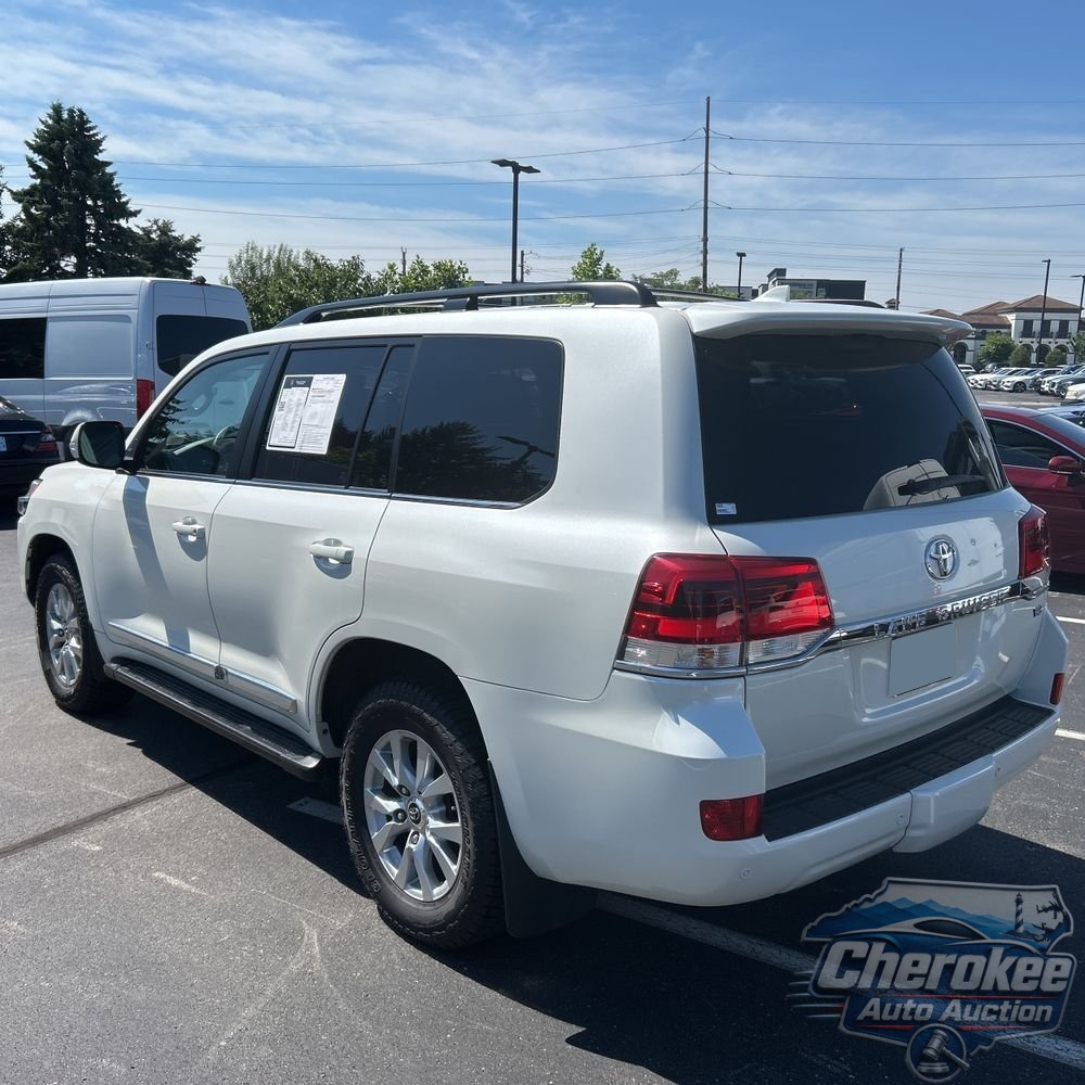 2019 Toyota Land Cruiser Base
