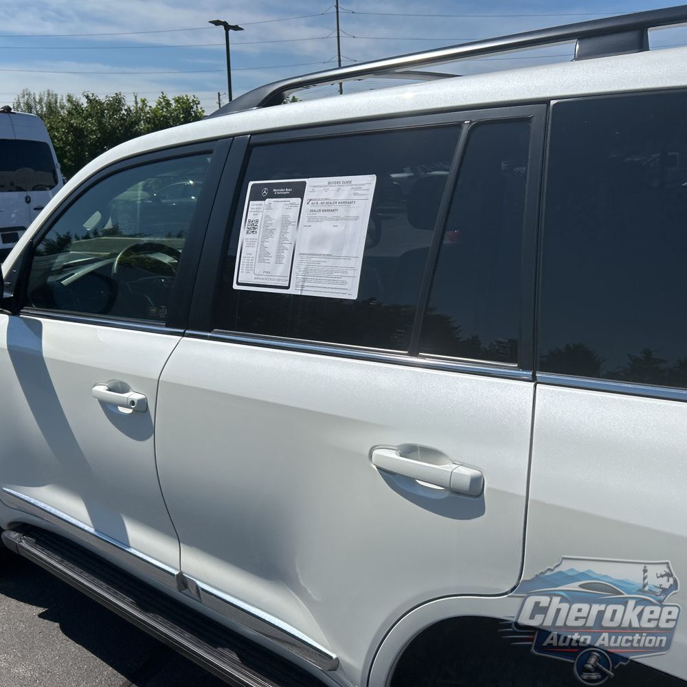 2019 Toyota Land Cruiser Base