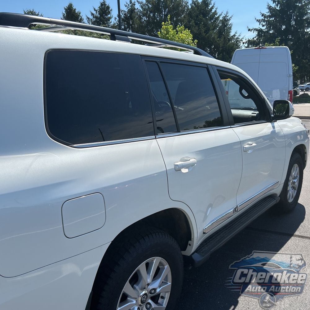 2019 Toyota Land Cruiser Base