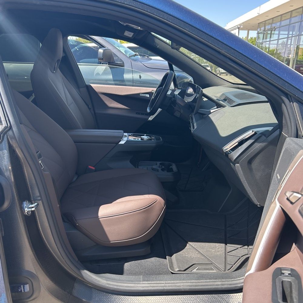 2024 BMW iX xDrive50