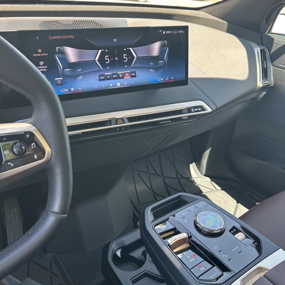 2024 BMW iX xDrive50